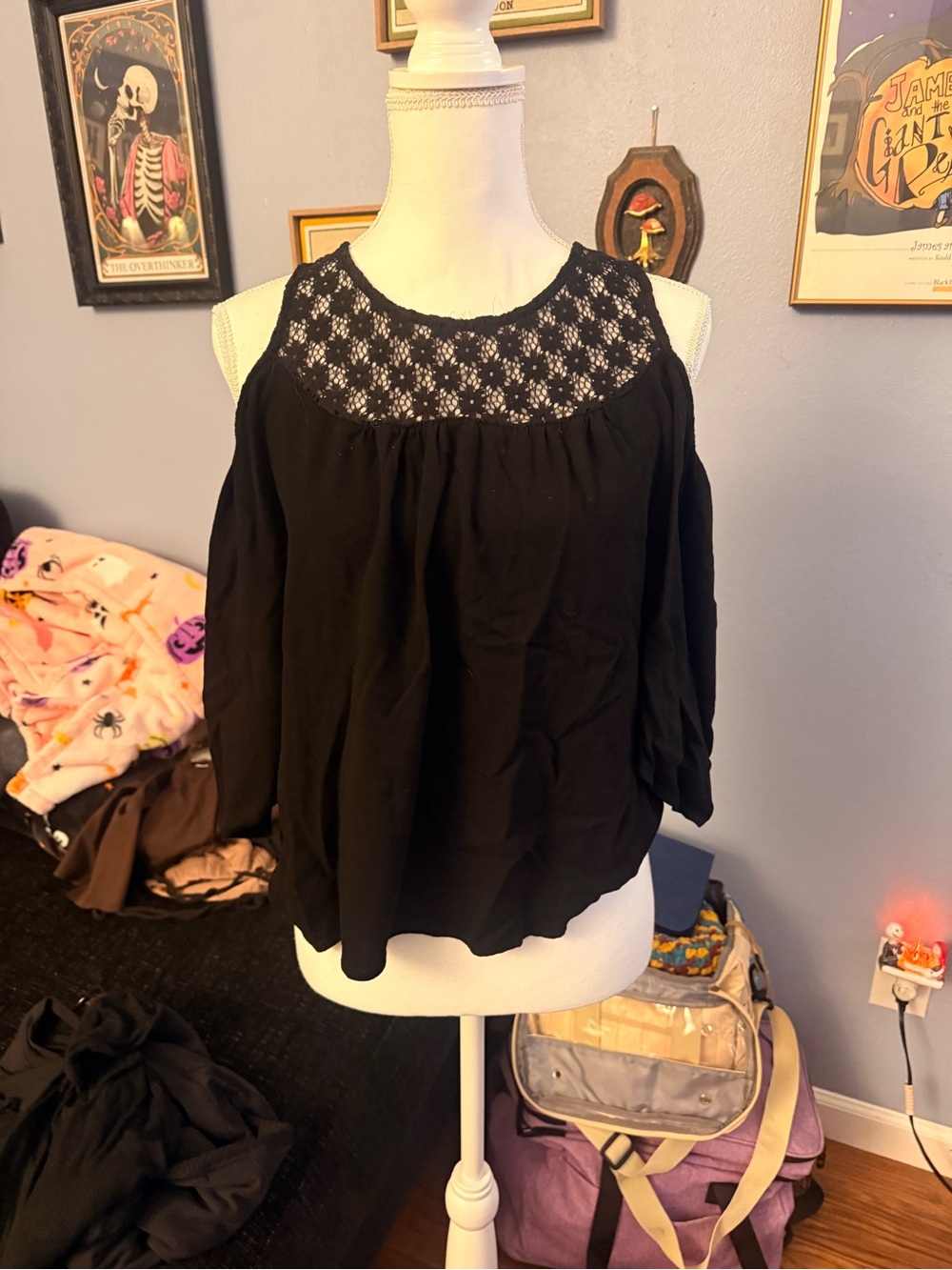 Black Cold-Shoulder Lace Yoke Women's Top